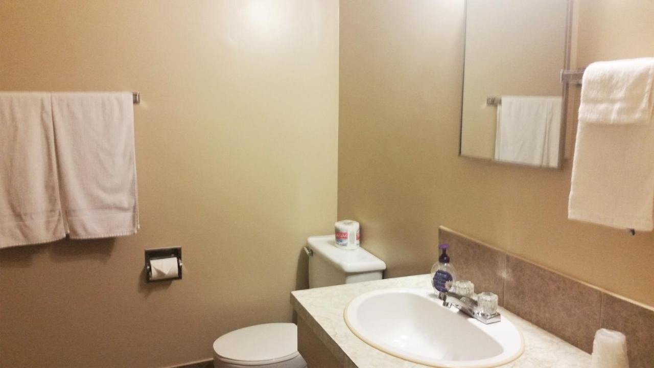 Viking Lamplighter Motel Extérieur photo