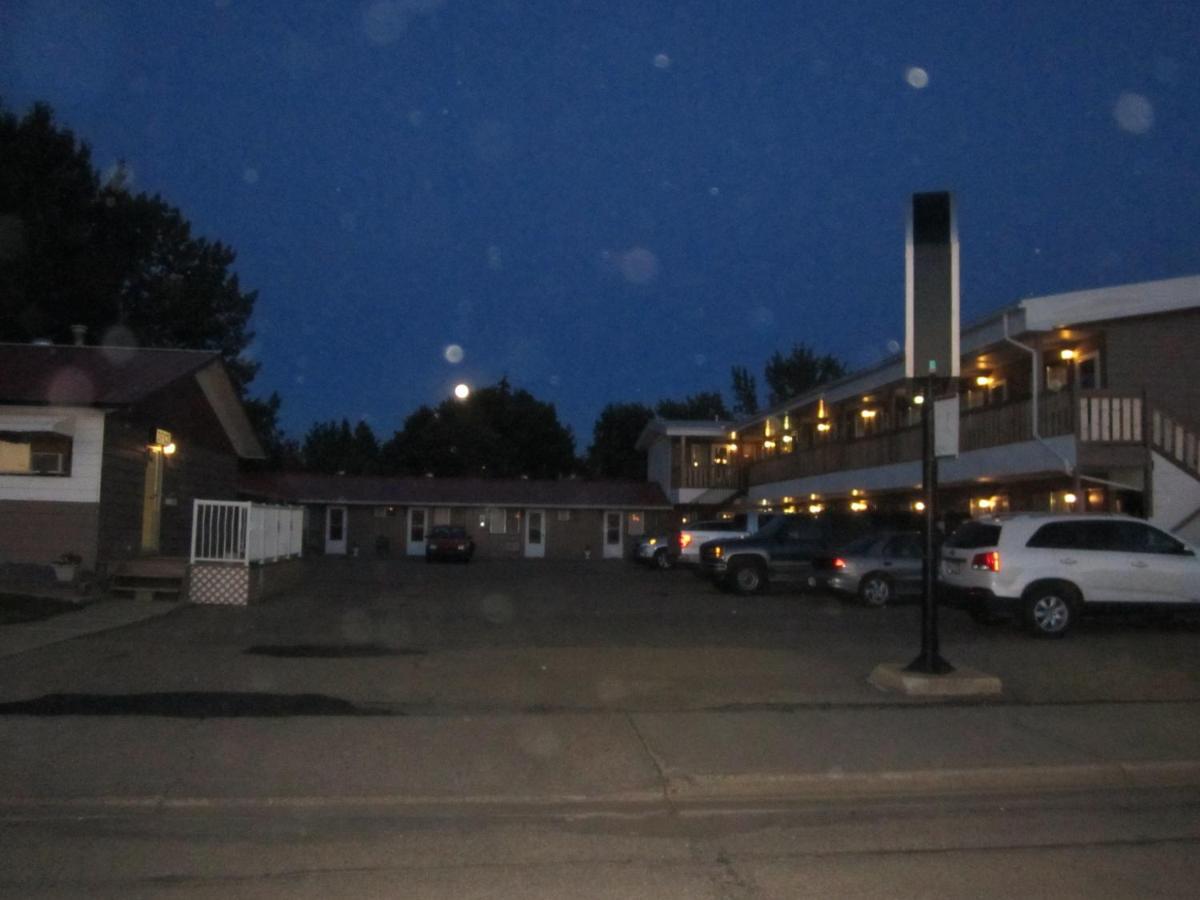 Viking Lamplighter Motel Extérieur photo