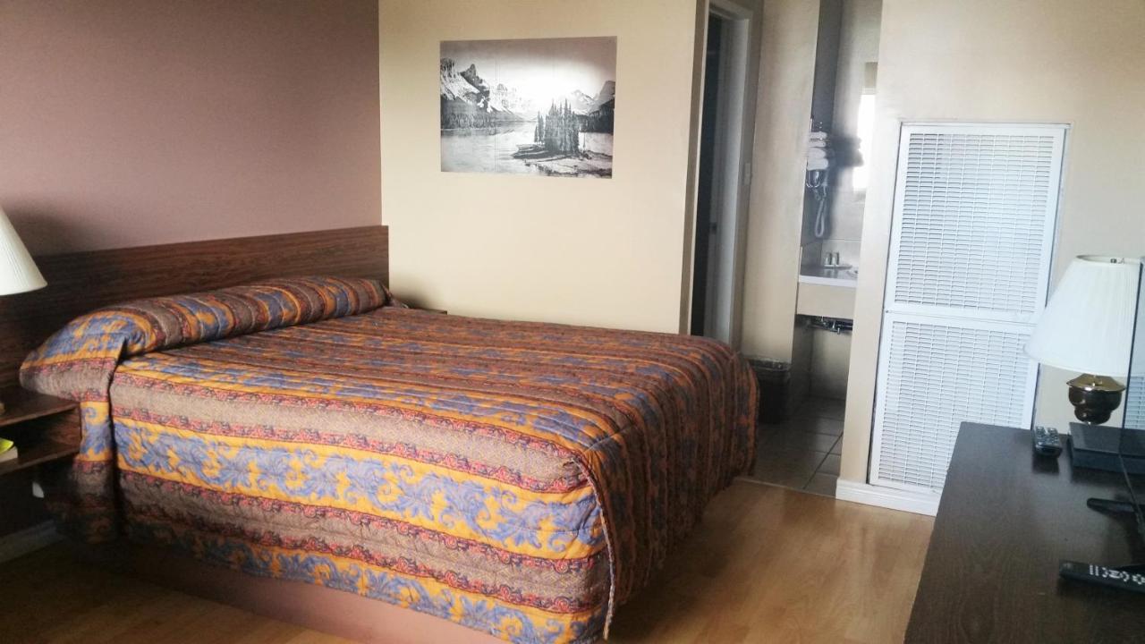 Viking Lamplighter Motel Extérieur photo