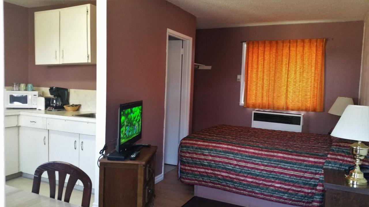 Viking Lamplighter Motel Extérieur photo