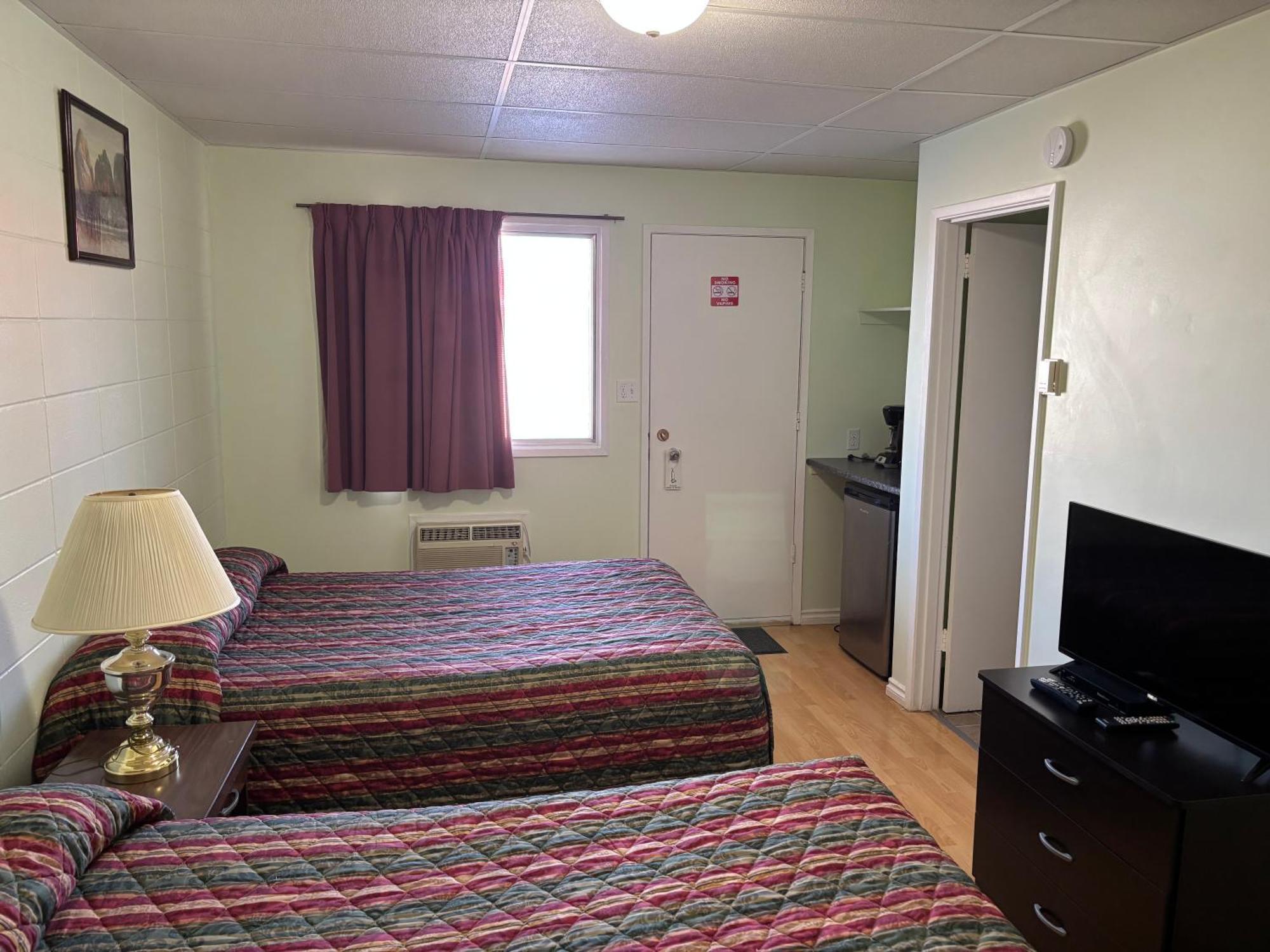 Viking Lamplighter Motel Extérieur photo
